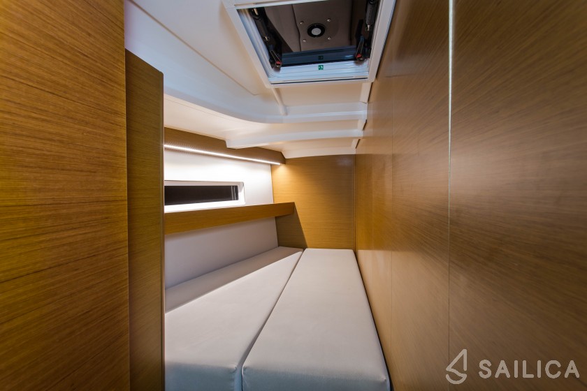 Sun Odyssey 440 - Yacht Charter Sailica