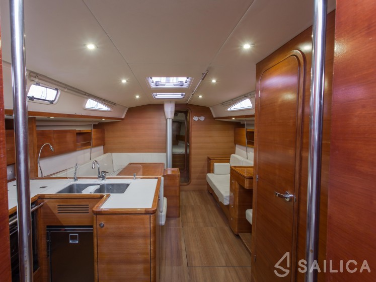 Salona 44 - Yacht Charter Sailica