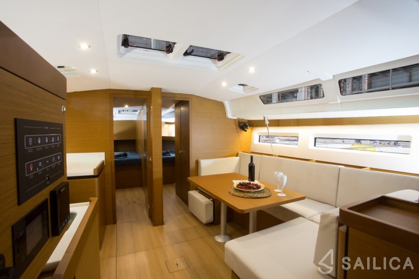 Sun Odyssey 490 - Yacht Charter Sailica