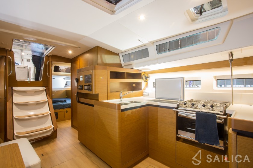 Sun Odyssey 490 - Yacht Charter Sailica