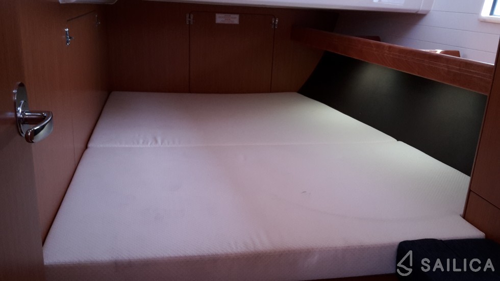 Bavaria 46 Cruiser - Yacht Charter Sailica