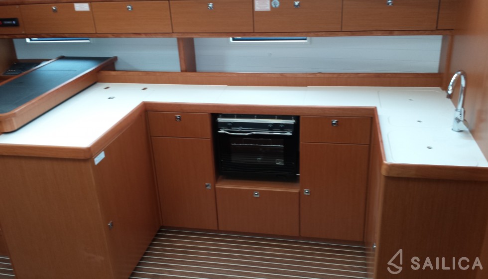 Bavaria Cruiser 51 - Yacht Charter Sailica