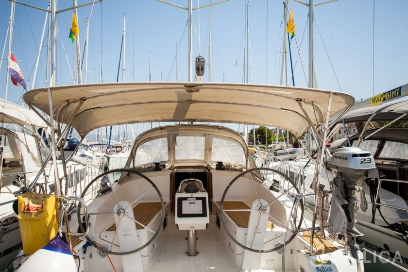 Bavaria 37 Cruiser - Yacht Charter Sailica