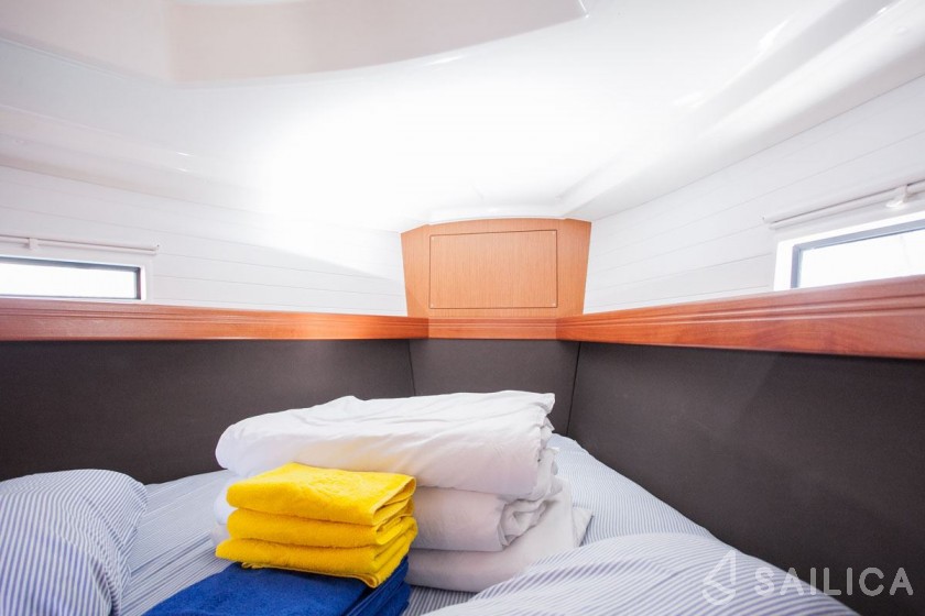 Bavaria 37 Cruiser - Yacht Charter Sailica