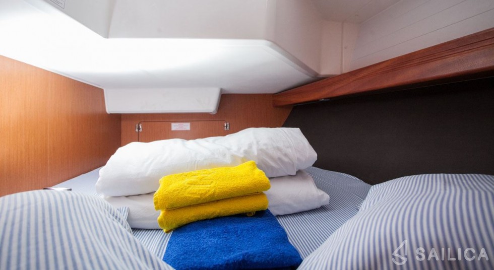 Bavaria 37 Cruiser - Yacht Charter Sailica