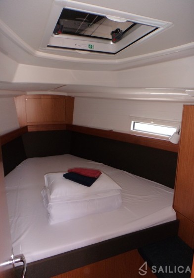 Bavaria 37 Cruiser - Yacht Charter Sailica