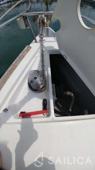Oceanis 43 - Yacht Charter Sailica