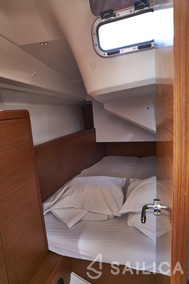 Sun Odyssey 349 - Yacht Charter Sailica