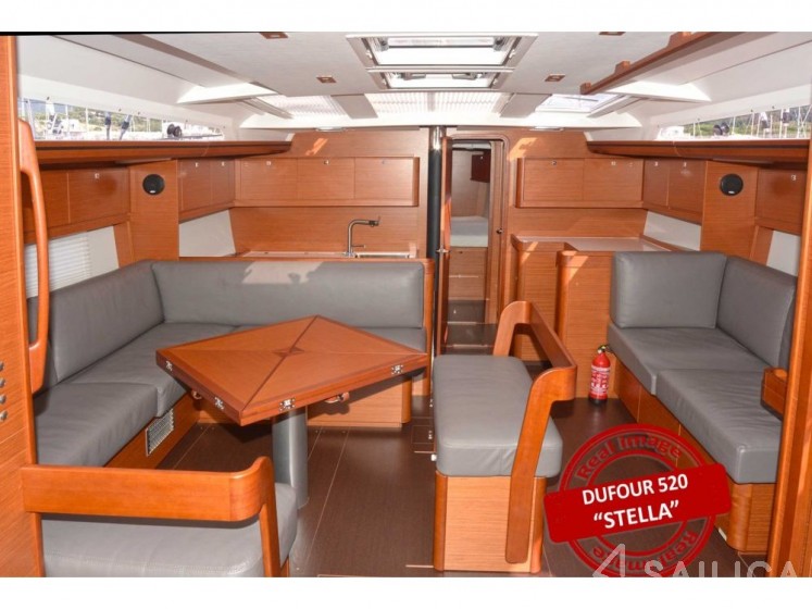 Dufour 520 GL - Yacht Charter Sailica