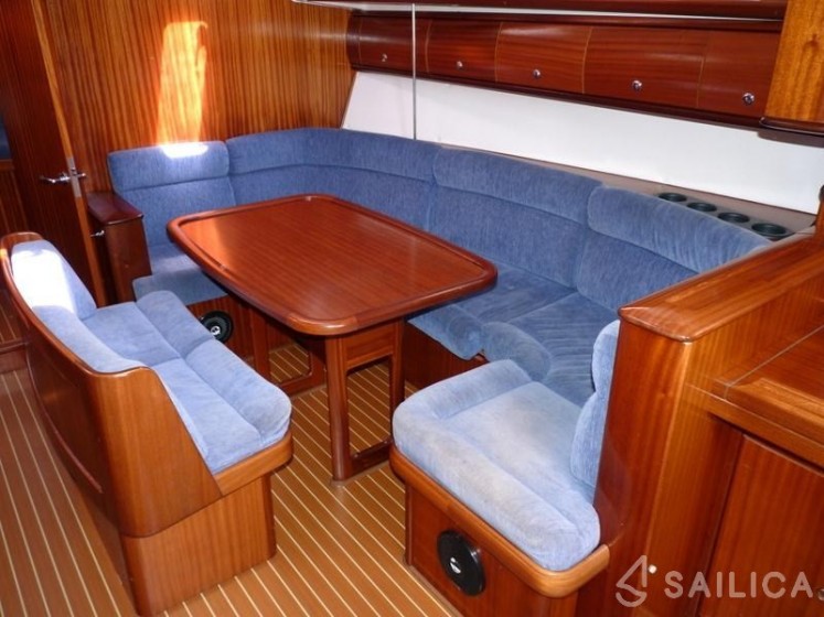 Bavaria 41 - Yacht Charter Sailica