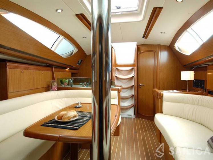 Sun Odyssey 39i - Yacht Charter Sailica
