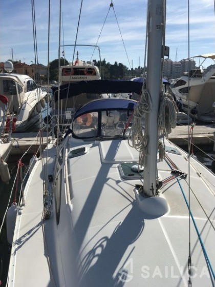 Sun Odyssey 35 - Yacht Charter Sailica