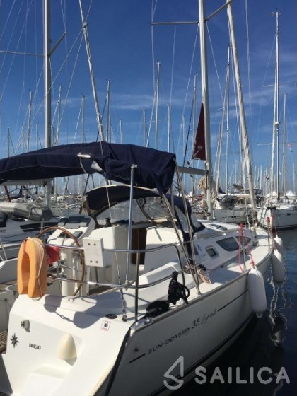 Sun Odyssey 35 - Yacht Charter Sailica