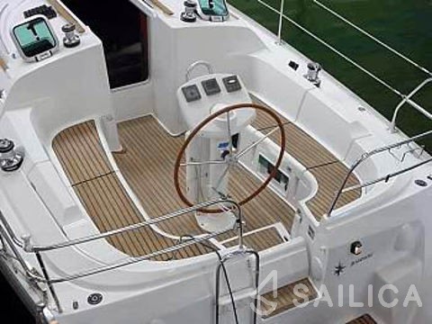 Sun Odyssey 35 - Yacht Charter Sailica
