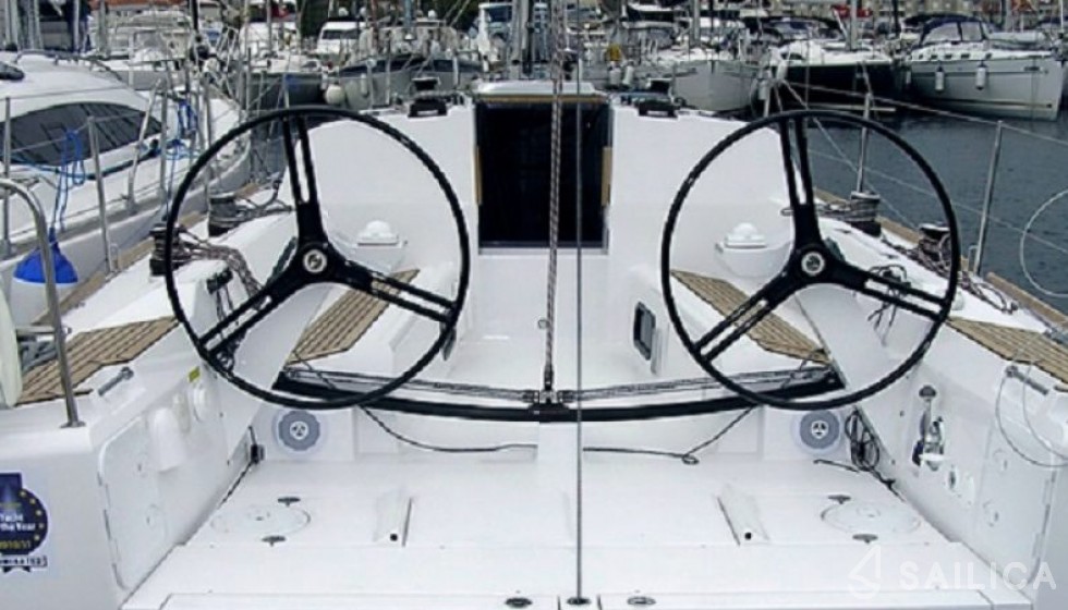 Elan 350 - Yacht Charter Sailica