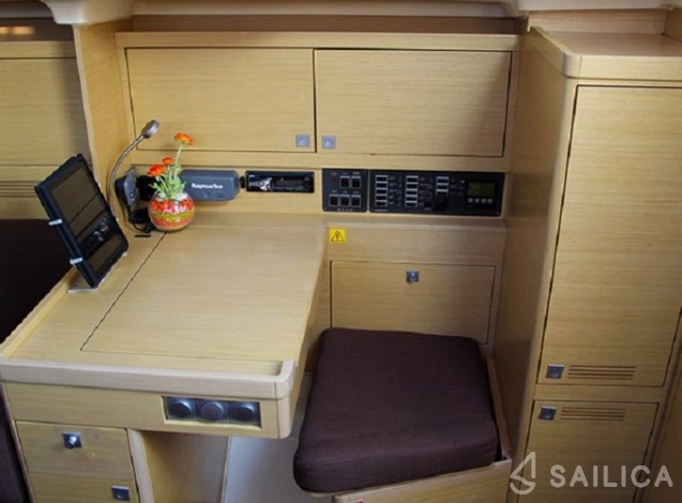 Elan 350 - Yacht Charter Sailica