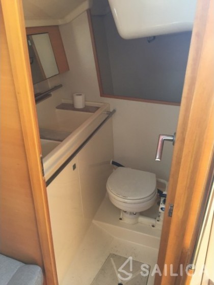 Elan 340 - Yacht Charter Sailica