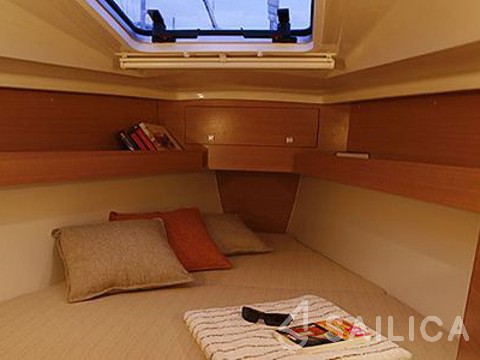 Elan 340 - Yacht Charter Sailica