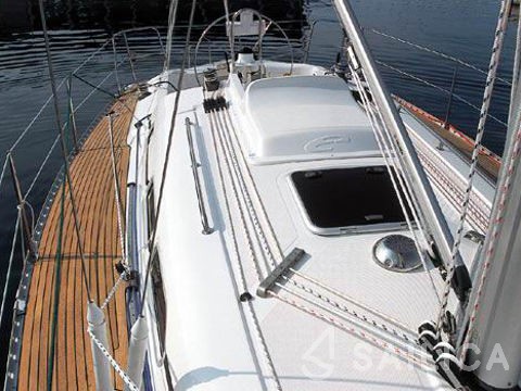 Elan 333 - Yacht Charter Sailica