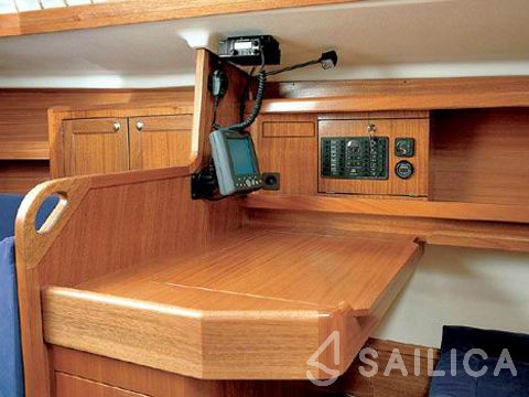 Elan 333 - Yacht Charter Sailica