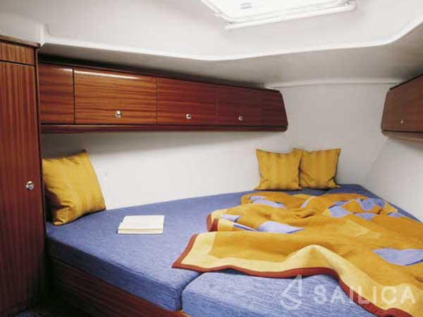 Bavaria 32 - Yacht Charter Sailica