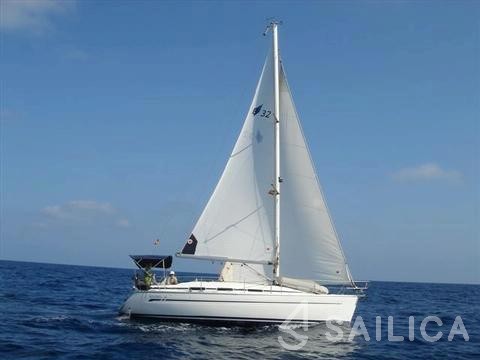 Bavaria 32 - Yacht Charter Sailica