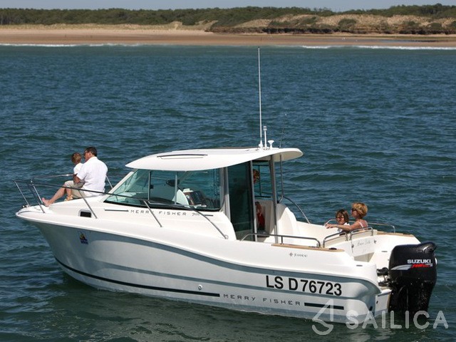 Merry Fisher 725 - Yacht Charter Sailica