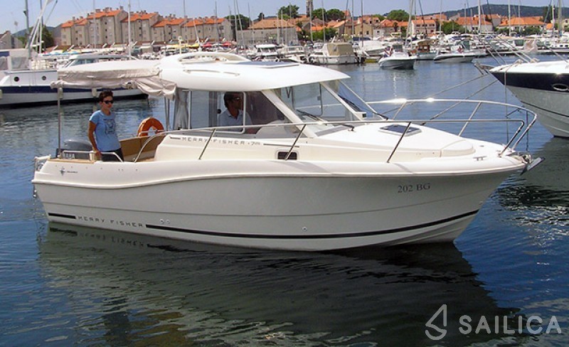 Merry Fisher 725 - Yacht Charter Sailica