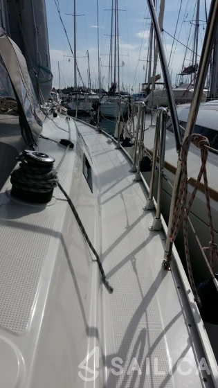 Bavaria 37 Cruiser - Yacht Charter Sailica
