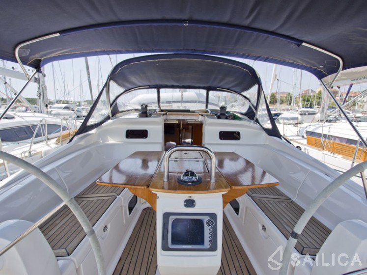 Elan 434 Impression - Yacht Charter Sailica