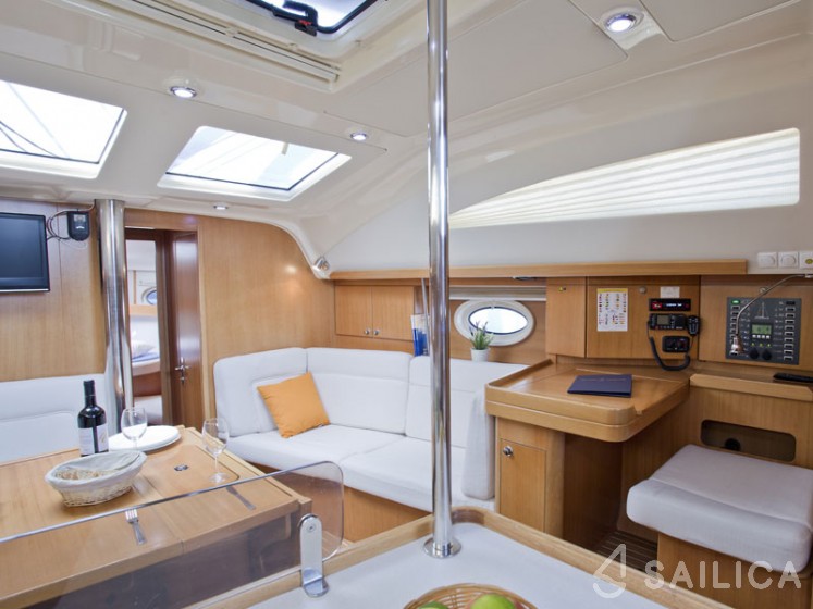 Elan 434 Impression - Yacht Charter Sailica