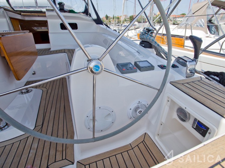 Elan 434 Impression - Yacht Charter Sailica