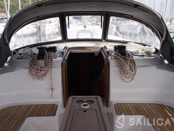 Bavaria 46 Cruiser - Yacht Charter Sailica
