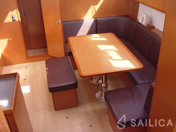 Bavaria 46 Cruiser - Yacht Charter Sailica