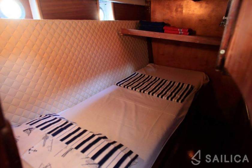 Leut - Yacht Charter Sailica