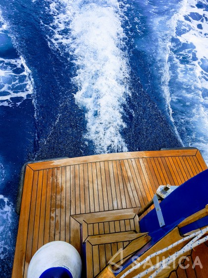 Leut - Yacht Charter Sailica
