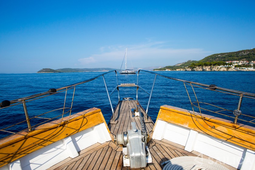 Leut - Yacht Charter Sailica