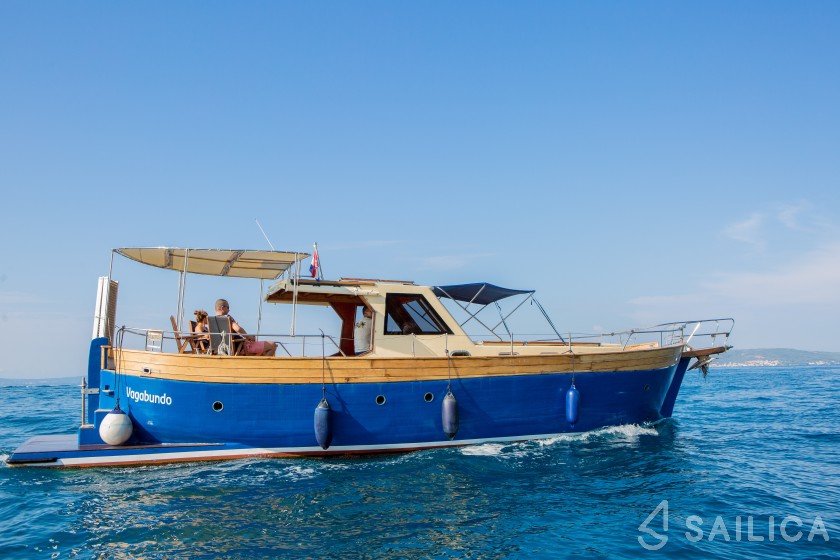 Leut - Yacht Charter Sailica