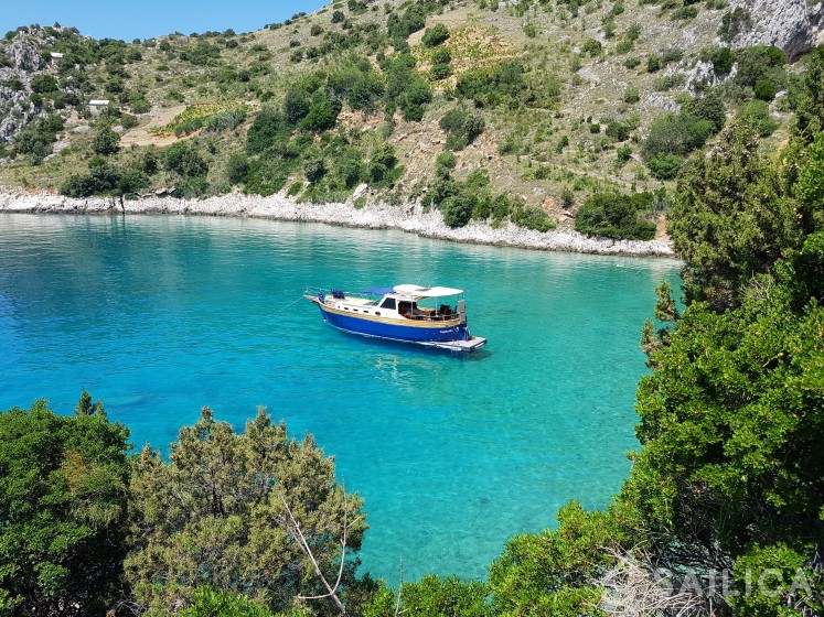 Leut - Yacht Charter Sailica