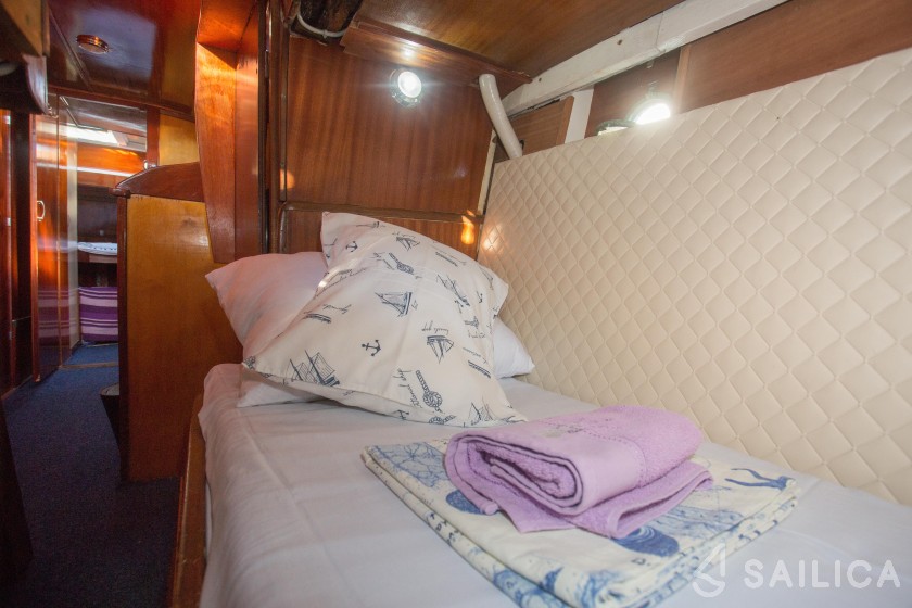 Leut - Yacht Charter Sailica