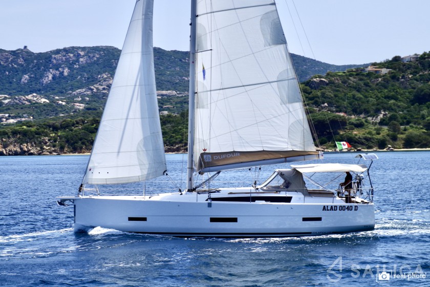 Dufour 430 - Yacht Charter Sailica