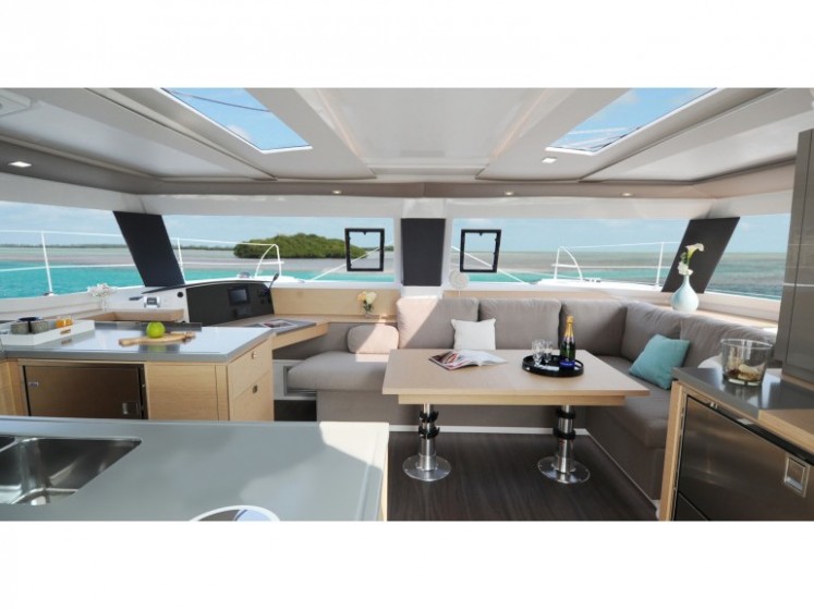 Helia 44 - Yacht Charter Sailica