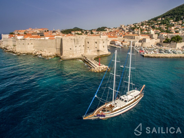 Gulet - Yacht Charter Sailica