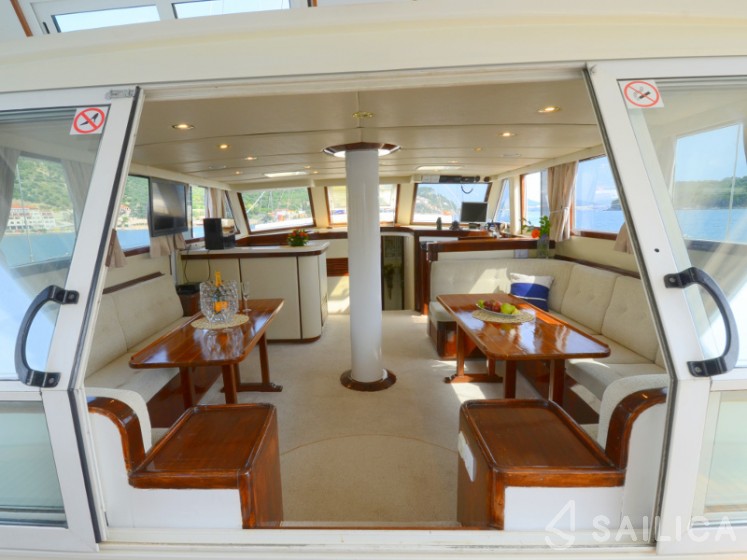 Gulet - Yacht Charter Sailica