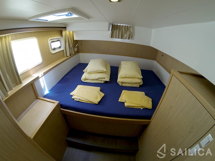 Lagoon 39 - Yacht Charter Sailica
