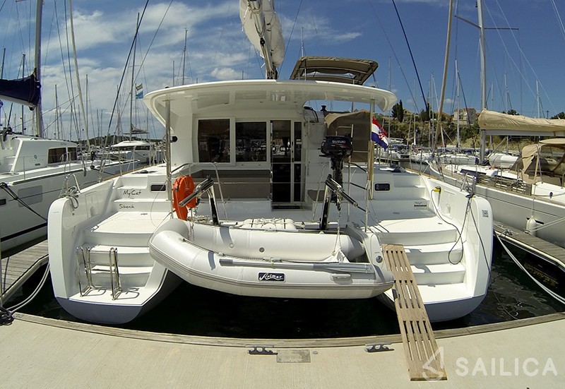 Lagoon 39 - Yacht Charter Sailica