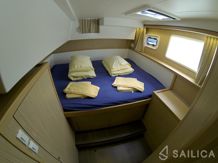Lagoon 39 - Yacht Charter Sailica