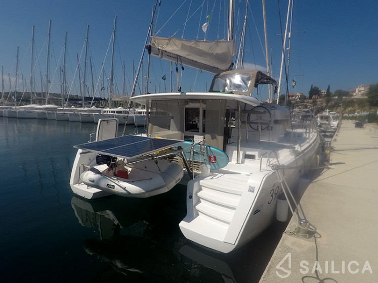 Lagoon 39 - Yacht Charter Sailica
