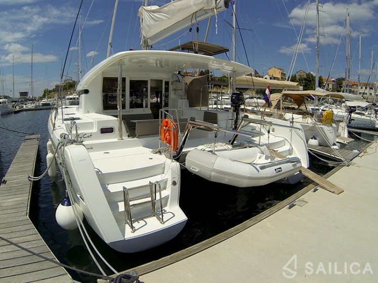 Lagoon 39 - Yacht Charter Sailica