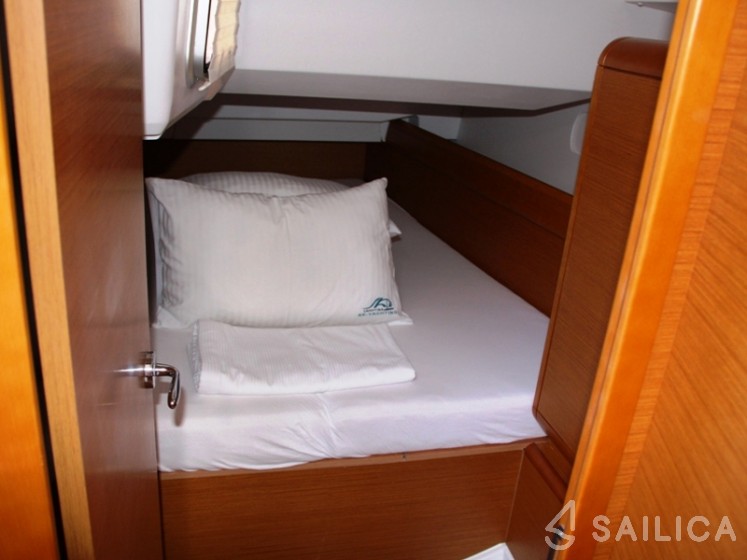 Sun Odyssey 439 - Yacht Charter Sailica